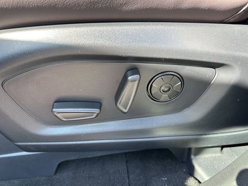 New 2026 Ford Explorer Platinum image 27