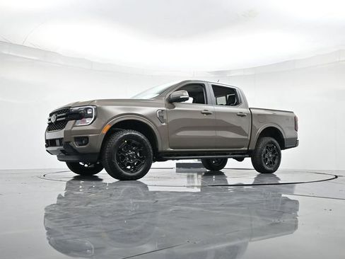 New 2025 Ford Ranger Lariat w/ Black Appearance Package image 35