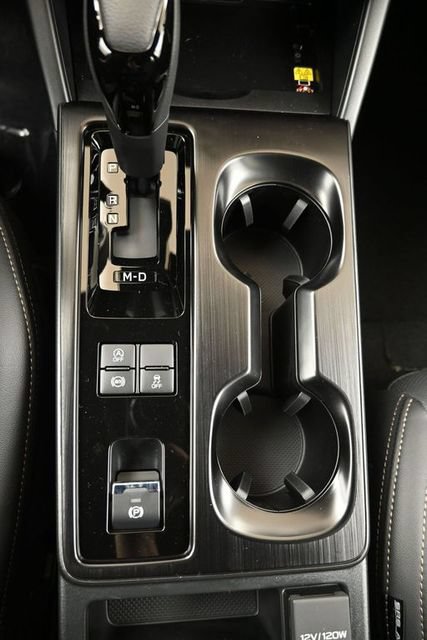 New 2026 Subaru Outback Limited AWD/4WD image 36