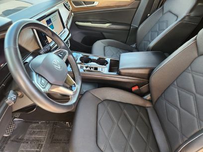 Used 2024 Volkswagen Atlas SE