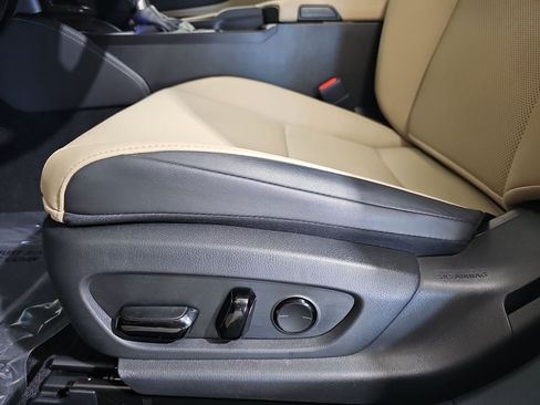 Used 2021 Lexus ES 300h w/ Premium Package FWD image 30