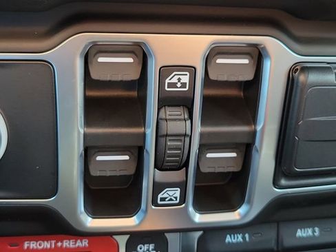 New 2026 Jeep Wrangler Unlimited Rubicon AWD/4WD image 23