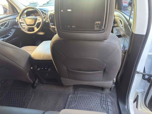 Used 2019 Chevrolet Traverse LS w/ LPO, Blackout Package FWD image 60