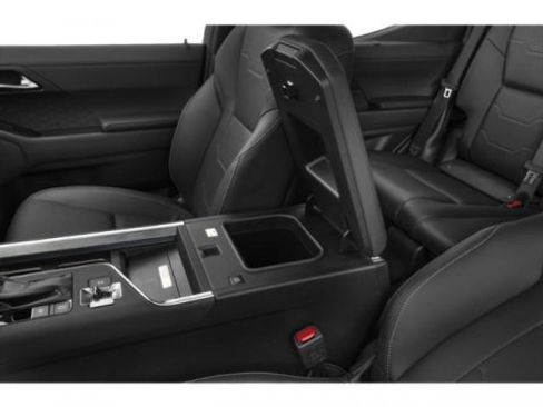 New 2025 Lexus GX 550 image 13