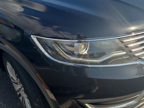 Used 2016 Lincoln MKX Reserve w/ Driver Assistance Package image 4