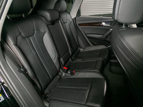 Used 2019 Audi Q5 2.0T Premium Plus w/ Premium Plus Package image 25