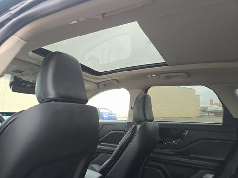 Used 2023 Lincoln Corsair Reserve w/ Equipment Group 202A image 13