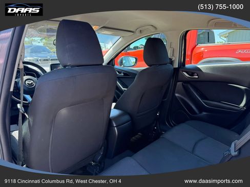 Used 2016 MAZDA MAZDA3 i Sport w/ Preferred Equipment Package FWD image 18