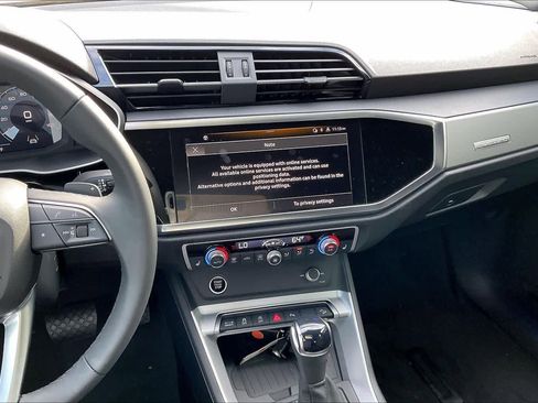 New 2025 Audi Q3 2.0T Premium image 6
