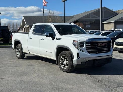 Used 2023 GMC Sierra 1500 SLT w/ SLT Convenience Package AWD/4WD image 8