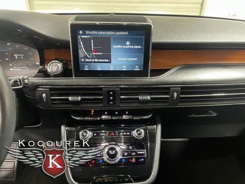 Used 2022 Lincoln Corsair Reserve w/ Equipment Group 201A AWD/4WD image 16