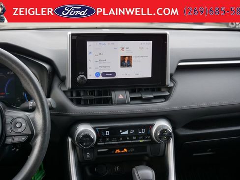 Used 2023 Toyota RAV4 LE AWD/4WD image 14