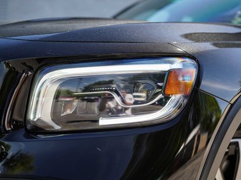 Used 2021 Mercedes-Benz GLB 250 w/ AMG Line image 4