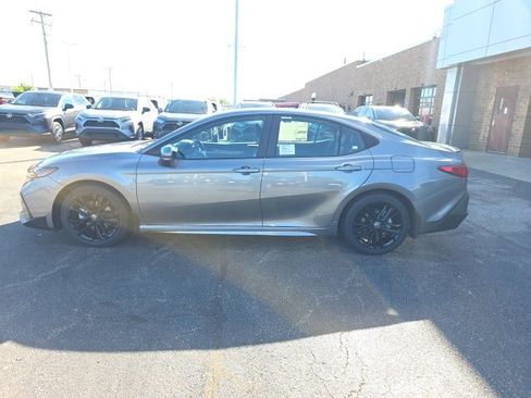 New 2026 Toyota Camry SE image 4