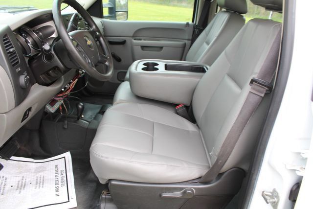 Used 2014 Chevrolet Silverado 3500 W/T AWD/4WD image 18