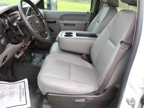 Used 2014 Chevrolet Silverado 3500 W/T image 18