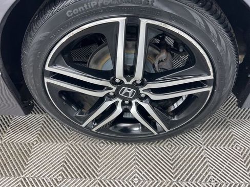 Used 2016 Honda Accord Touring image 7