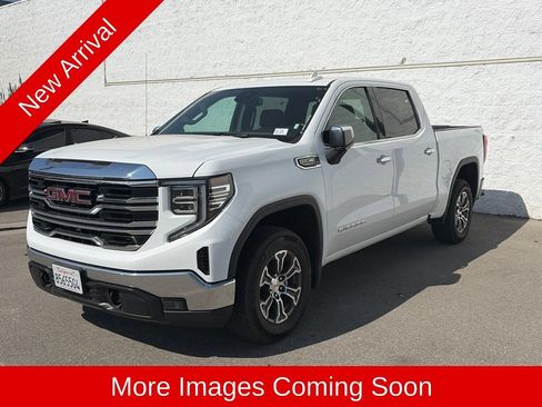 Used 2026 GMC Sierra 1500 SLT AWD/4WD image 5