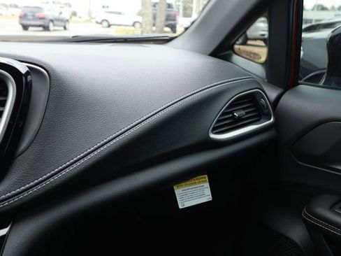 New 2026 Chrysler Pacifica Select w/ S Appearance Package image 28