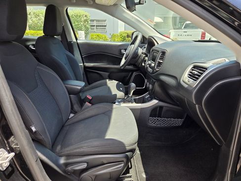 Used 2018 Jeep Compass Sport FWD image 19