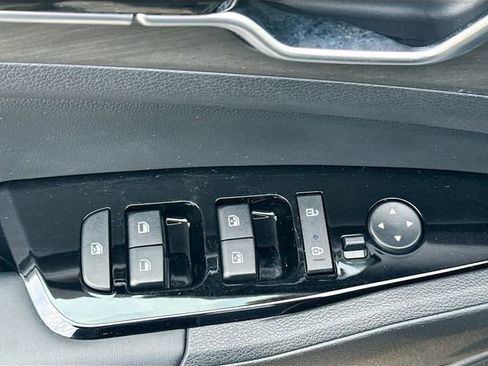 Used 2025 Kia Sportage X-Line image 21