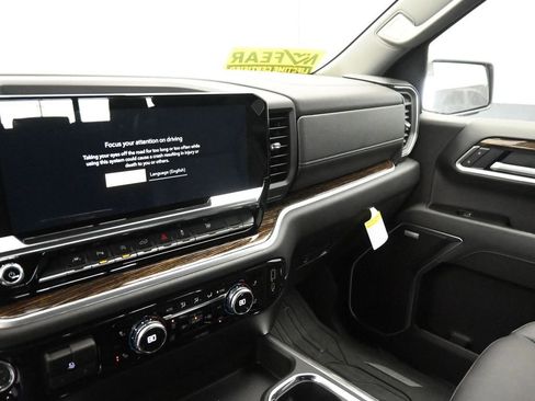 New 2026 GMC Sierra 1500 Elevation w/ Elevation Premium Package AWD/4WD image 23