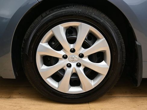 Used 2025 Toyota Corolla LE FWD image 14