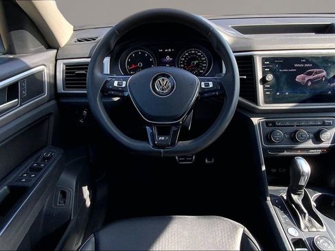 Used 2018 Volkswagen Atlas SE w/ R-Line Package AWD/4WD image 5