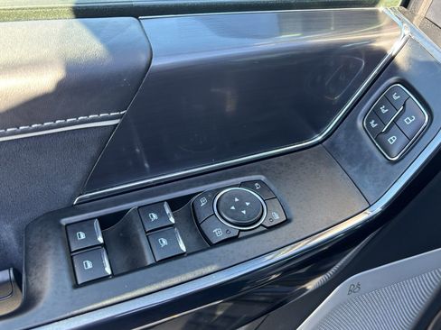 Used 2025 Ford F150 Lightning Platinum image 16