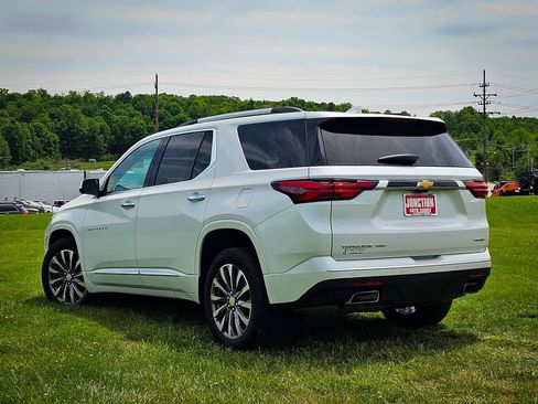 Used 2023 Chevrolet Traverse Premier AWD/4WD image 6