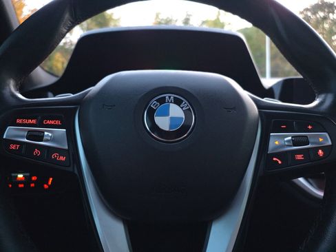 Used 2019 BMW 330i xDrive Sedan w/ Driving Assistance Package image 49