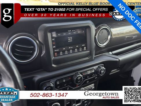 Used 2021 Jeep Wrangler Unlimited Sahara AWD/4WD image 10
