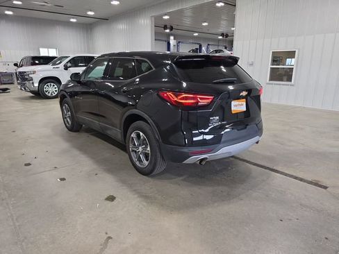 Used 2025 Chevrolet Blazer LT AWD/4WD image 6