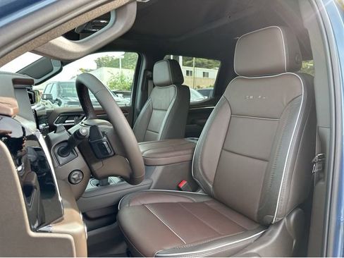 New 2026 GMC Sierra 1500 Denali AWD/4WD image 8