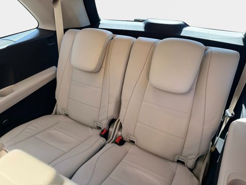 Used 2021 Mercedes-Benz GLS 580 4MATIC image 14