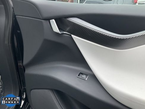 Used 2018 Tesla Model X 75D image 65