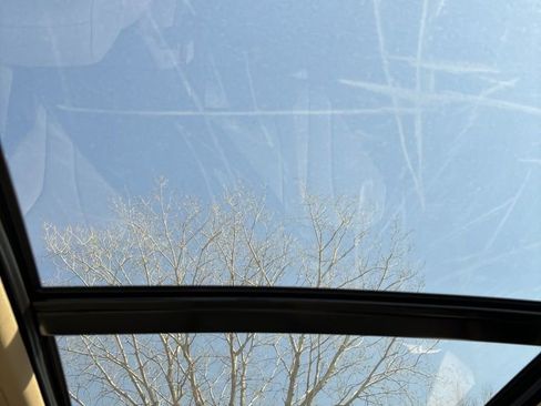 Used 2024 Acura RDX SH-AWD image 28