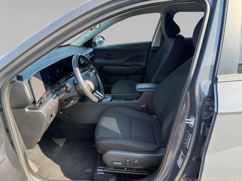 Used 2025 Hyundai Kona SEL AWD/4WD image 11