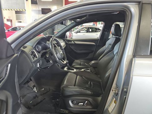 Used 2018 Audi Q3 2.0T Premium w/ Convenience Package AWD/4WD image 9