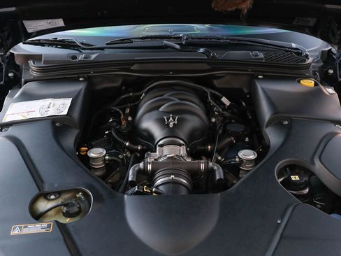 Used 2010 Maserati GranTurismo Coupe 2D image 18