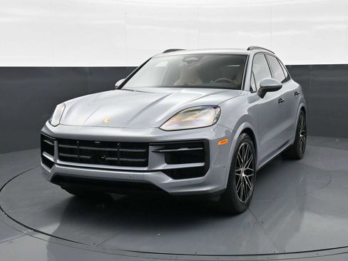 New 2026 Porsche Cayenne S AWD/4WD image 28
