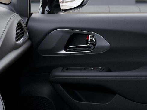 New 2026 Chrysler Pacifica Select FWD image 24