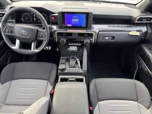 New 2025 Toyota Tacoma TRD Sport image 4