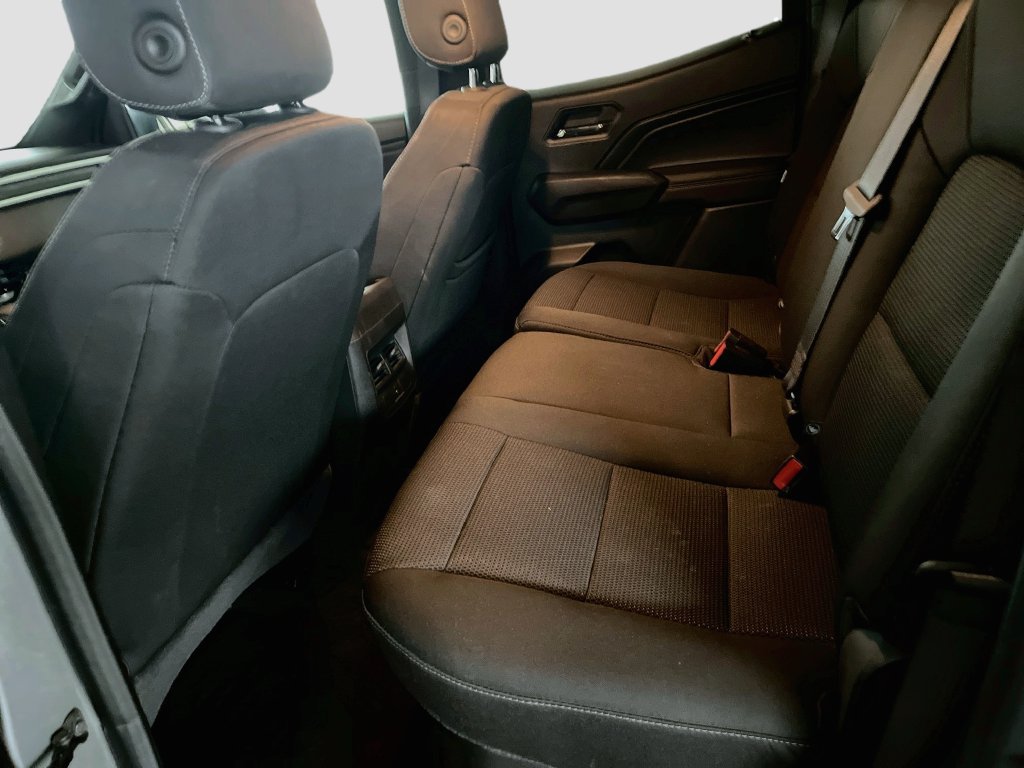 Used 2025 GMC Canyon Elevation w/ Technology Package AWD/4WD image 24