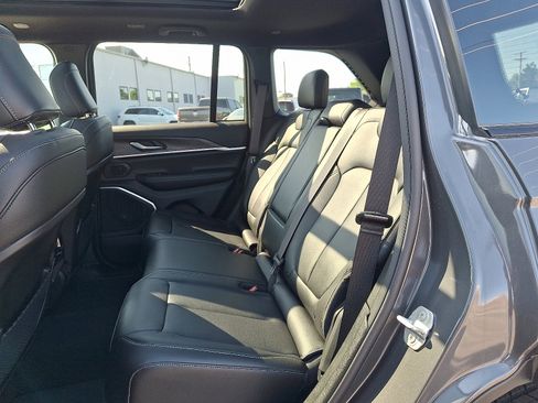 Used 2024 Jeep Grand Cherokee Limited 4xe image 10