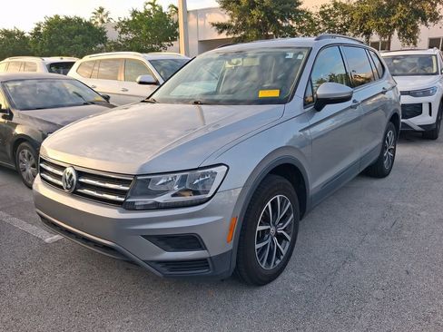 Used 2021 Volkswagen Tiguan S FWD image 2
