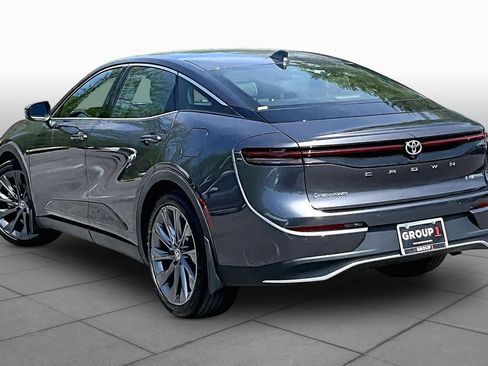 Used 2024 Toyota Crown Limited w/ Advanced Technology Package image 12