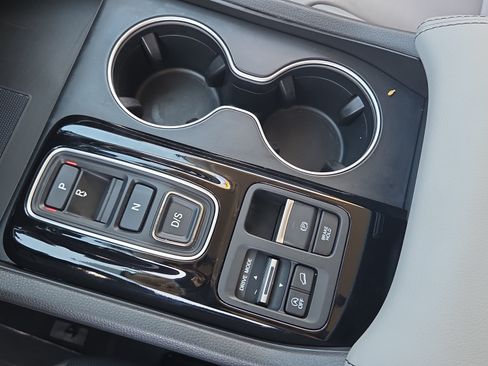 Used 2023 Honda Pilot Touring image 33