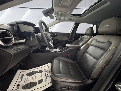 Used 2024 Chevrolet Trax ACTIV w/ Sunroof Package image 7