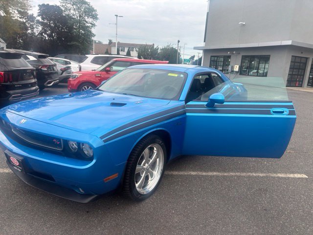 Used 2009 Dodge Challenger R/T RWD image 4